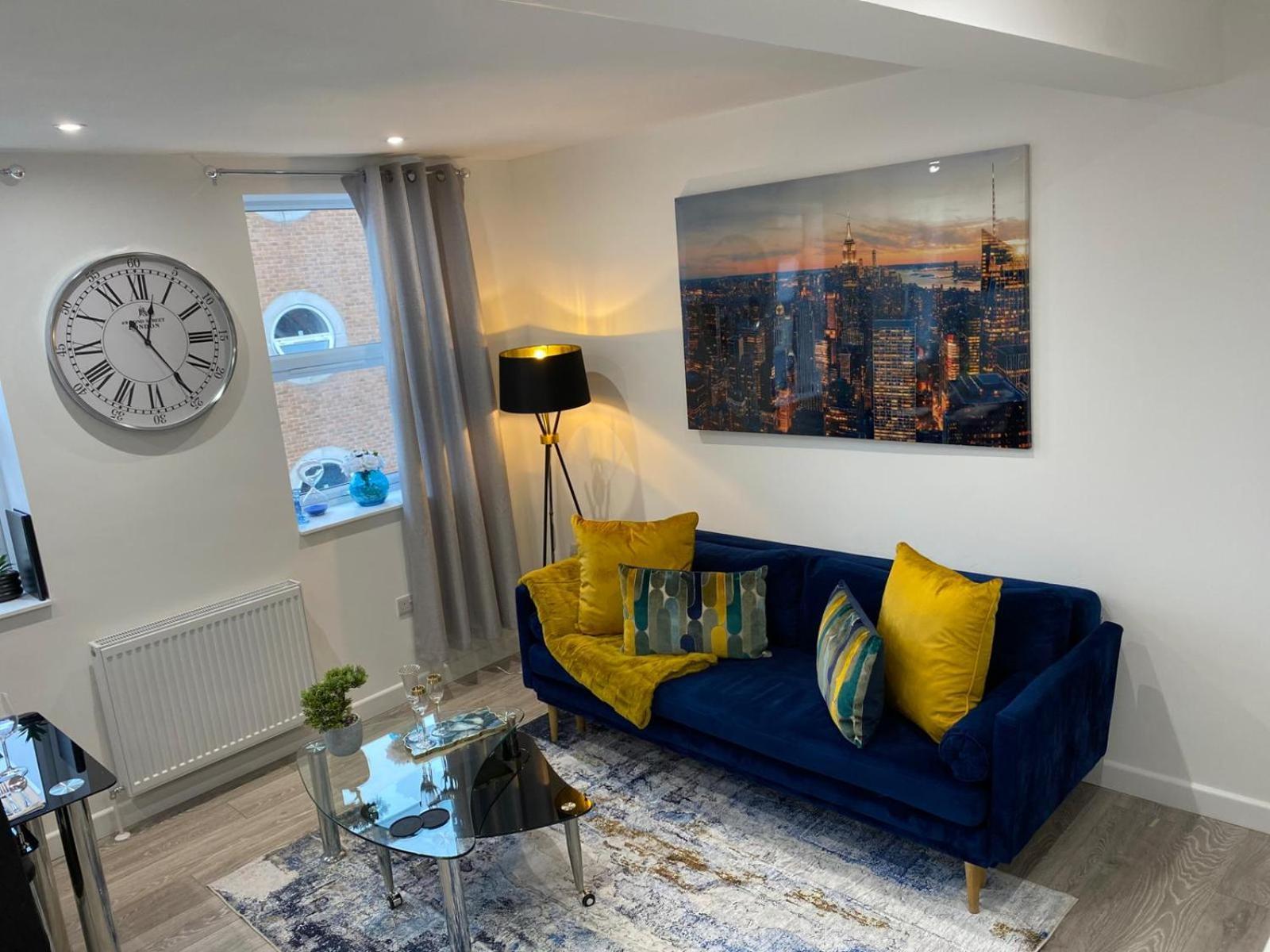 Stylish Apartment In Watford Γουάτφορντ Εξωτερικό φωτογραφία